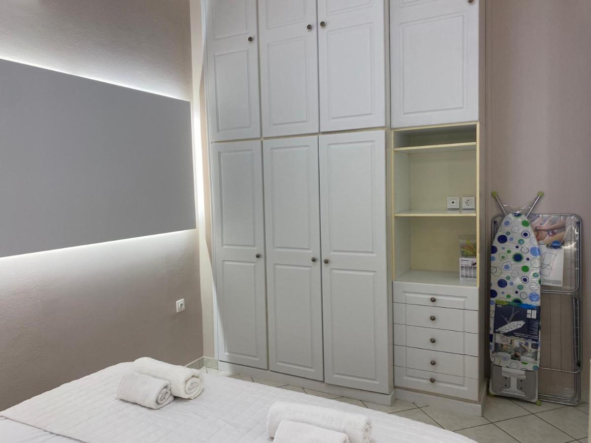 Comfortable Apartment Near To Metro Атина Екстериор снимка