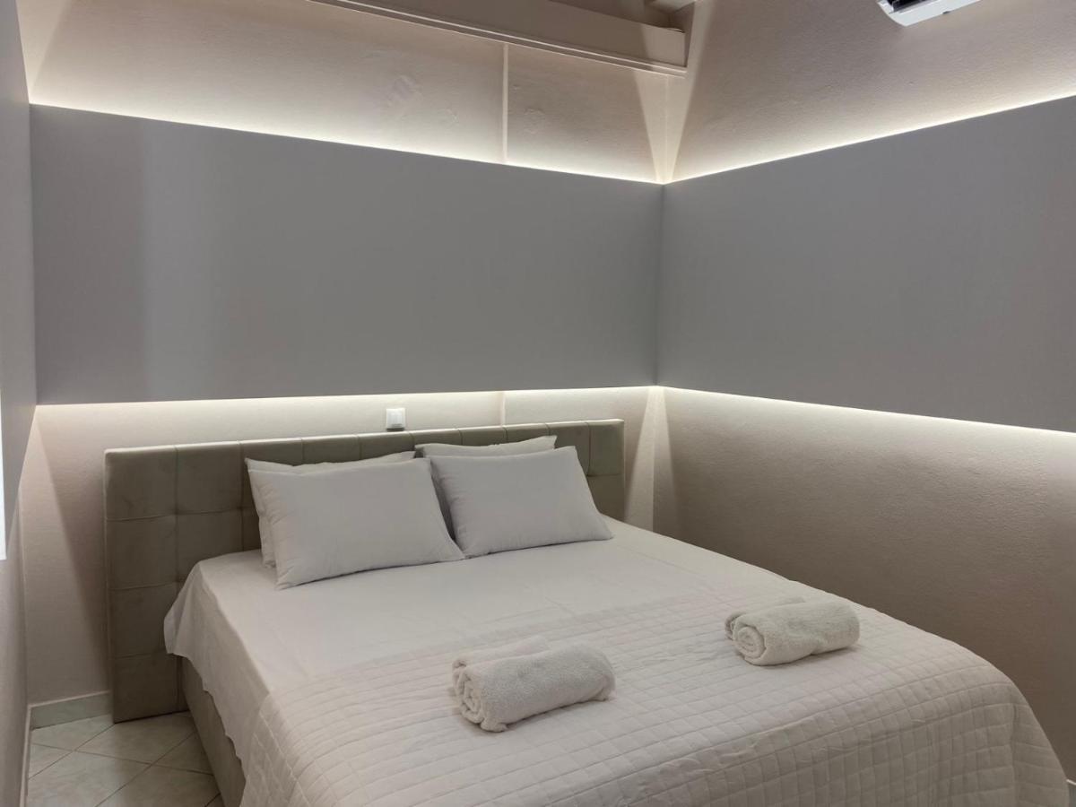 Comfortable Apartment Near To Metro Атина Екстериор снимка
